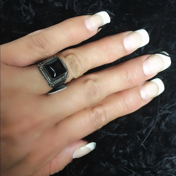 REDUCED-----🔷ONYX STONE RING🔷 - Picture 4 of 5